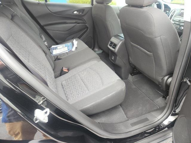 Photo of 2022 Mosaic Black Metallic Chevrolet Equinox
