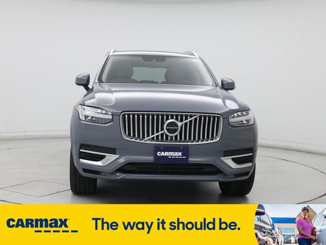 Photo of 2022 Blue Volvo XC90 Recharge Plug-In Hybrid