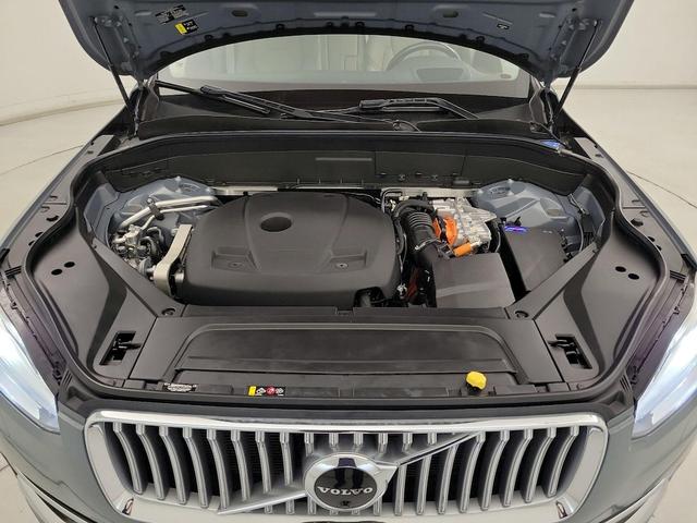 Photo of 2022 Blue Volvo XC90 Recharge Plug-In Hybrid
