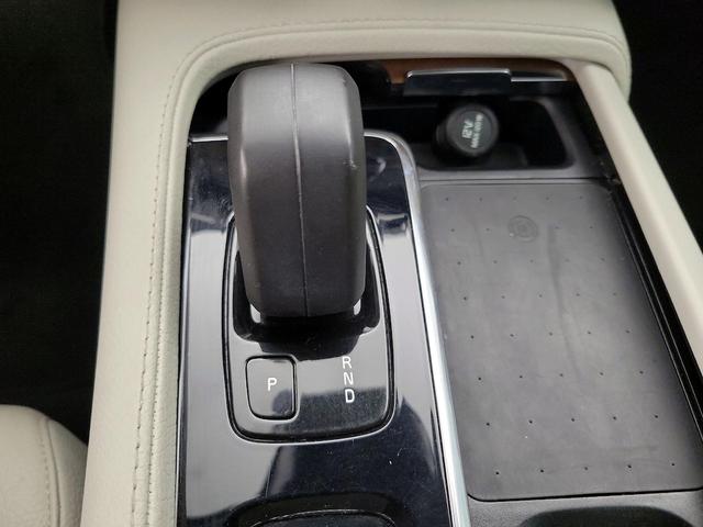 Photo of 2022 Blue Volvo XC90 Recharge Plug-In Hybrid