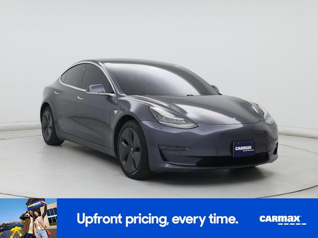 Photo of 2020 Gray Tesla Model 3