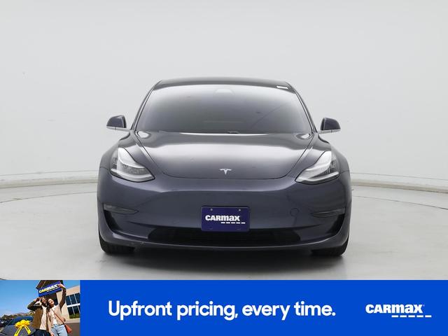 Photo of 2020 Gray Tesla Model 3