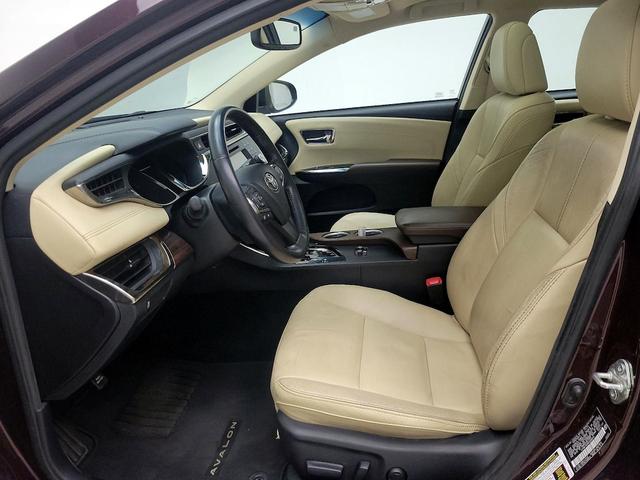 Photo of 2014 Burgundy Toyota Avalon