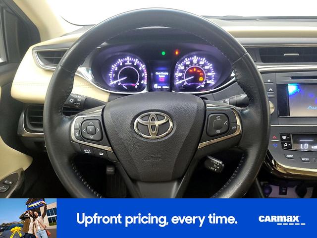 Photo of 2014 Burgundy Toyota Avalon