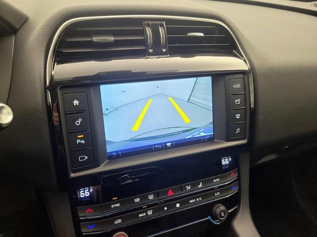 Photo of 2018 Gray Jaguar F-PACE
