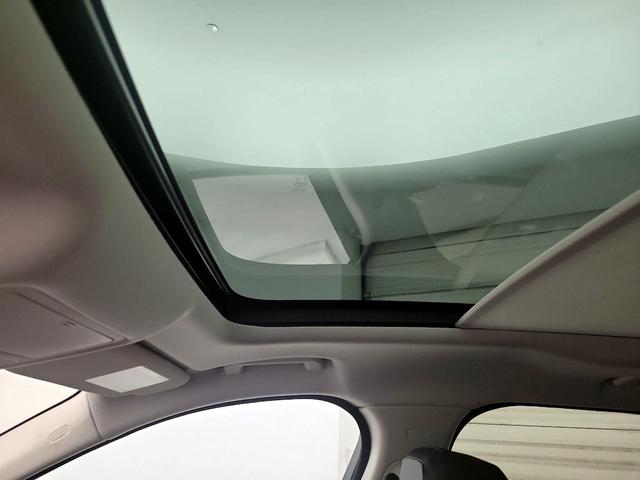 Photo of 2018 Gray Jaguar F-PACE