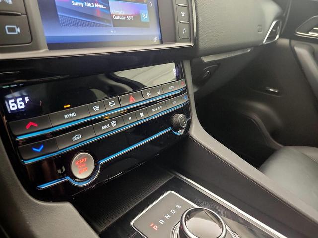 Photo of 2018 Gray Jaguar F-PACE