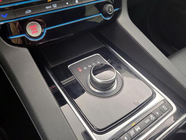 Photo of 2018 Gray Jaguar F-PACE
