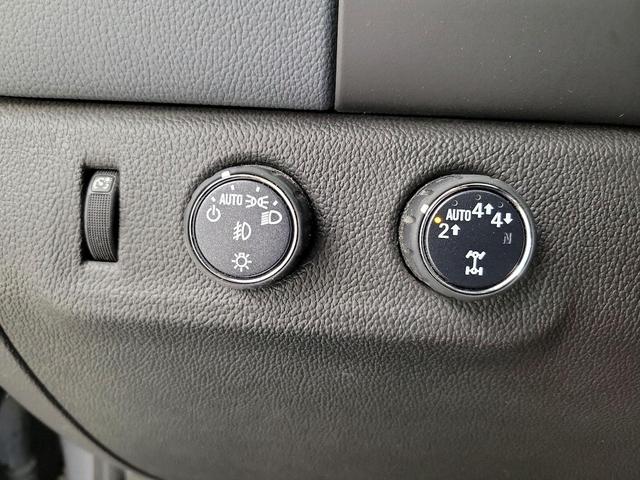 Photo of 2022 Gray Chevrolet Colorado