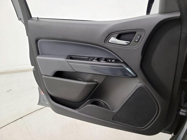 Photo of 2022 Gray Chevrolet Colorado