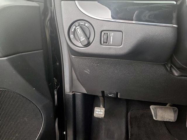 Photo of 2018 Black Dodge Grand Caravan