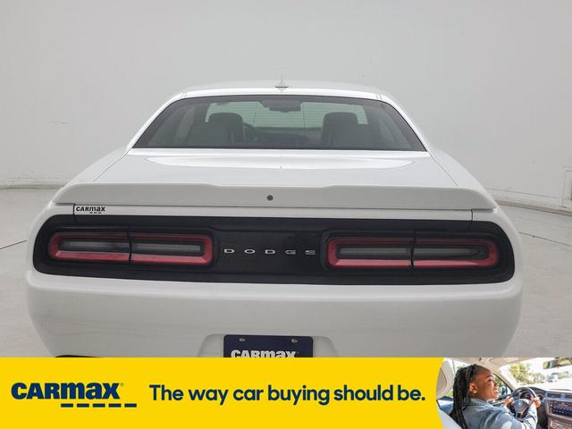 Photo of 2019 White Dodge Challenger