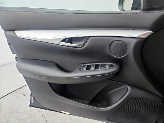 Photo of 2020 Black INFINITI QX50