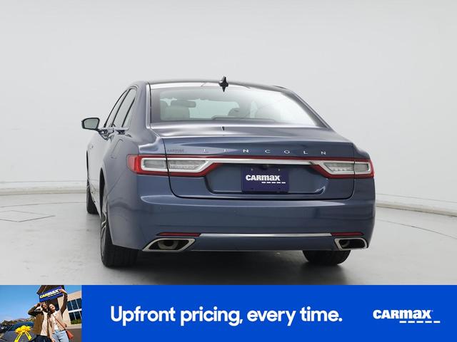 Photo of 2018 Blue Lincoln Continental