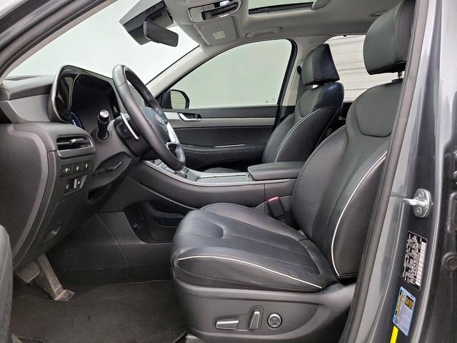 Photo of 2023 Silver Hyundai PALISADE