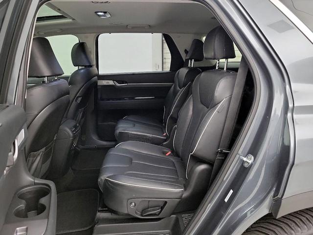 Photo of 2023 Silver Hyundai PALISADE