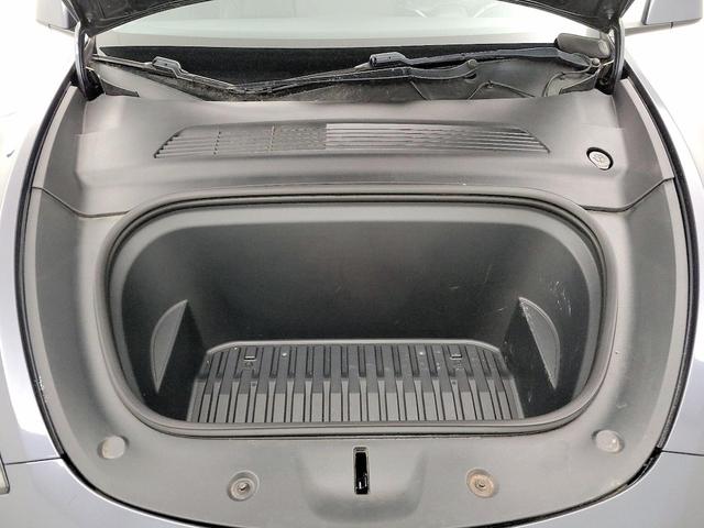 Photo of 2020 Gray Tesla Model Y