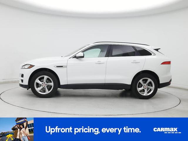 Photo of 2019 White Jaguar F-PACE