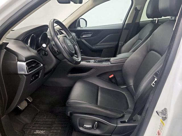 Photo of 2019 White Jaguar F-PACE