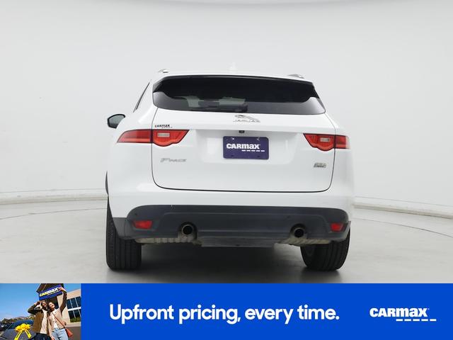Photo of 2019 White Jaguar F-PACE