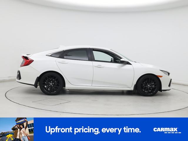 Photo of 2020 White Honda Civic