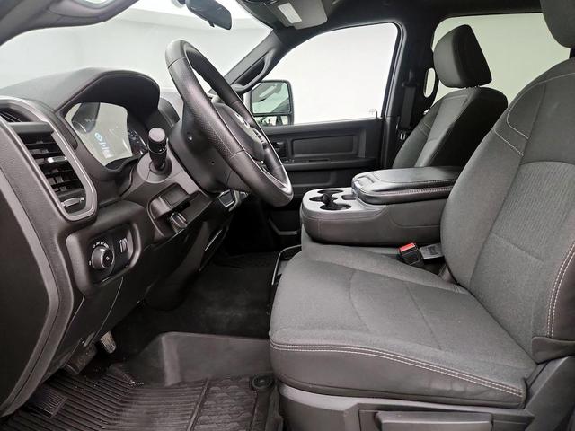 Photo of 2024 White RAM 2500