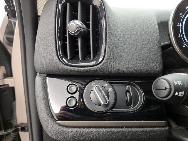 Photo of 2024 Tan MINI Countryman