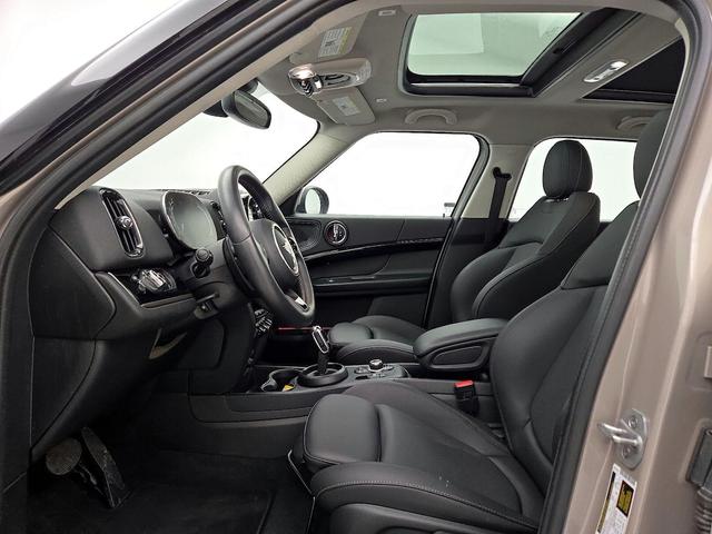 Photo of 2024 Tan MINI Countryman