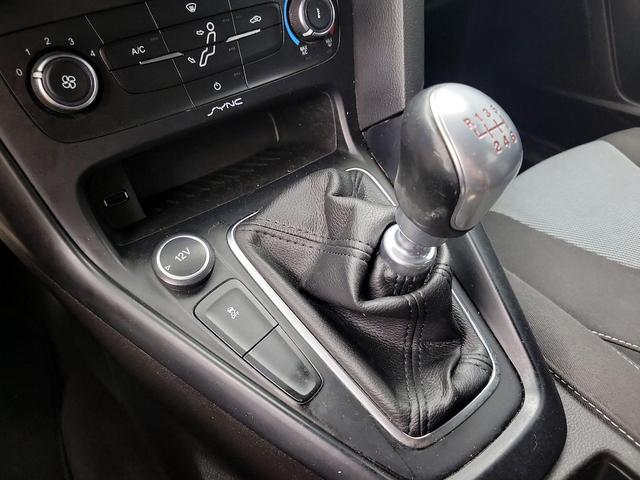 Photo of 2016 Blue Ford Focus