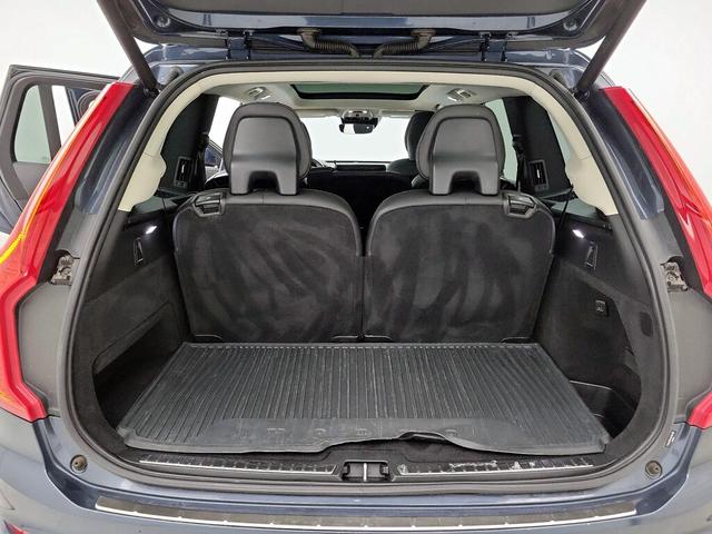 Photo of 2019 Blue Volvo XC90