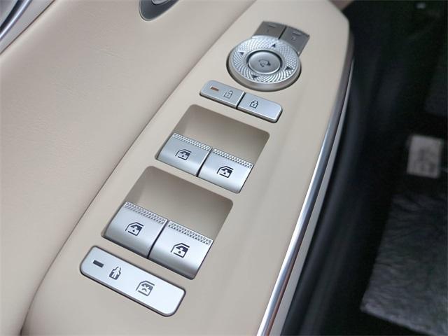 Photo of 2026 Uyuni White Genesis GV70