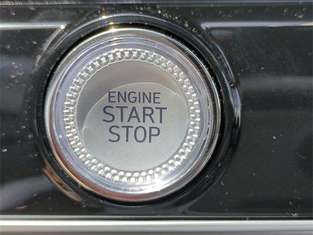 Photo of 2026 Vik Black Genesis GV70
