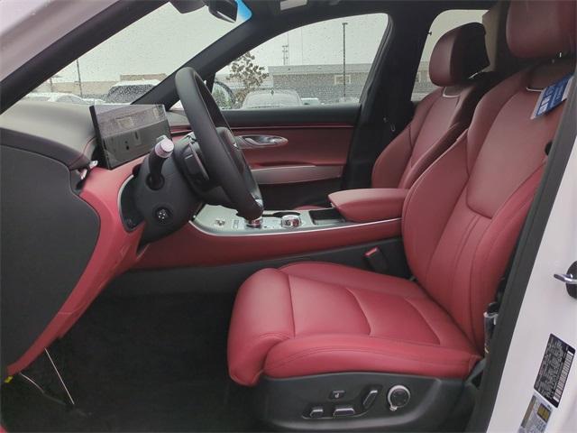 Photo of 2026 Uyuni White Genesis GV70
