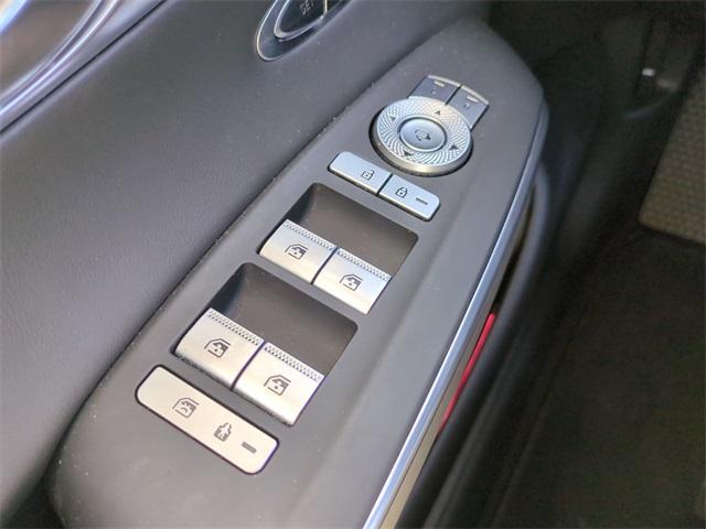 Photo of 2024 Uyuni White Genesis Electrified GV70