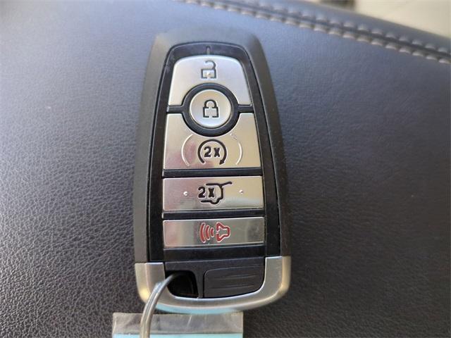 Photo of 2024 Carbonized Gray Metallic Ford Edge