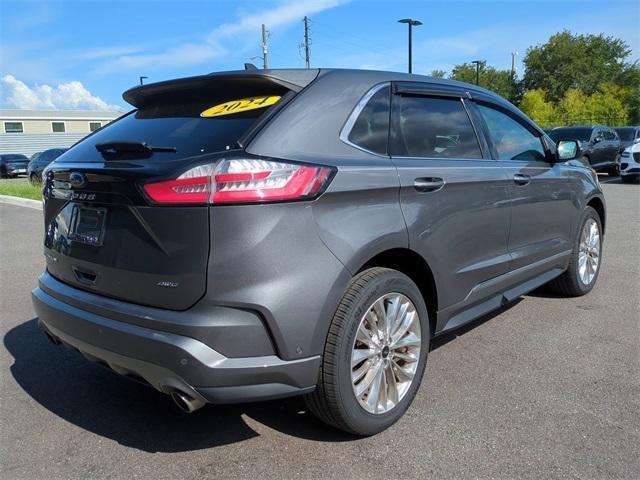 Photo of 2024 Carbonized Gray Metallic Ford Edge