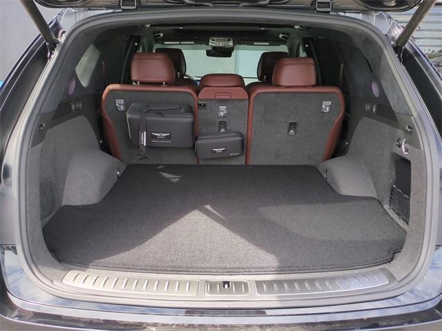 Photo of 2025 Vik Black Genesis GV80