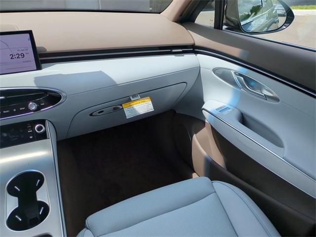 Photo of 2026 Vik Black Genesis GV70