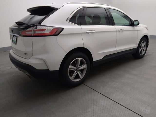 Photo of 2019 White Ford Edge