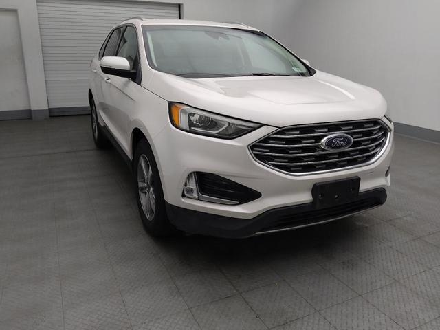 Photo of 2019 White Ford Edge