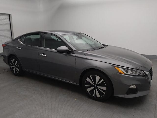 Photo of 2021 Gun Metallic Nissan Altima
