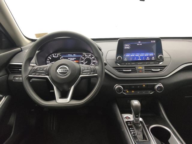Photo of 2021 Gun Metallic Nissan Altima