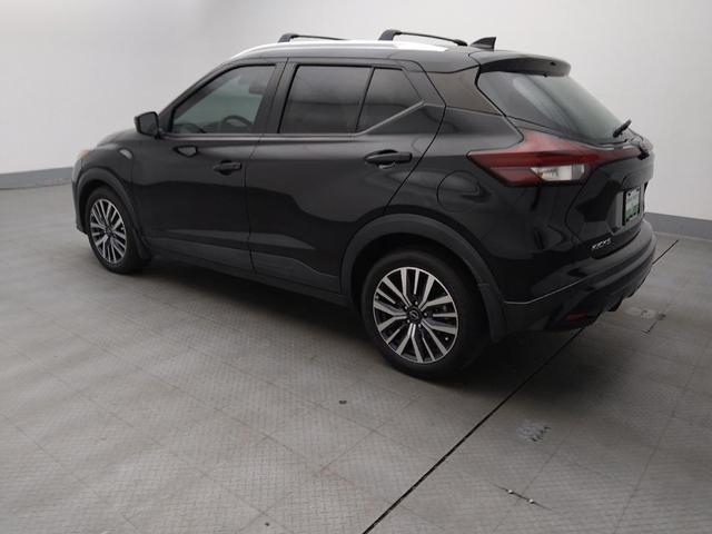 Photo of 2022 Super Black Nissan Kicks