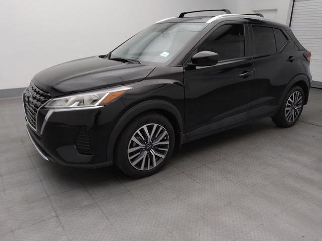 Photo of 2022 Super Black Nissan Kicks