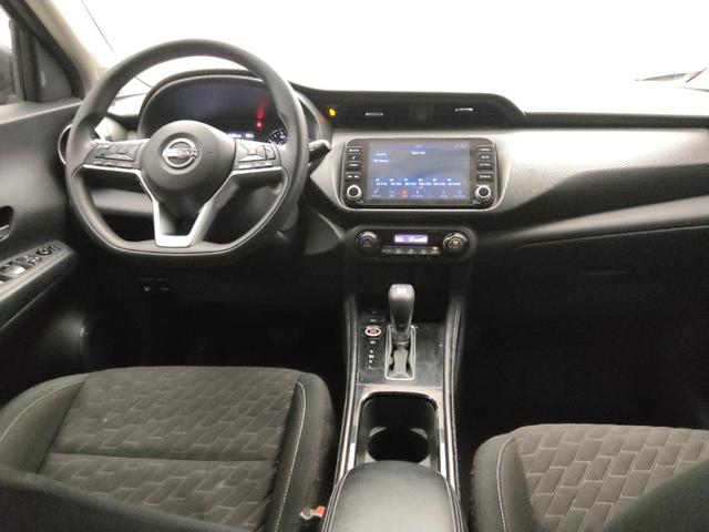 Photo of 2022 Super Black Nissan Kicks