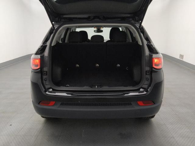 Photo of 2018 Diamond Black Crystal Pearlcoat Jeep Compass