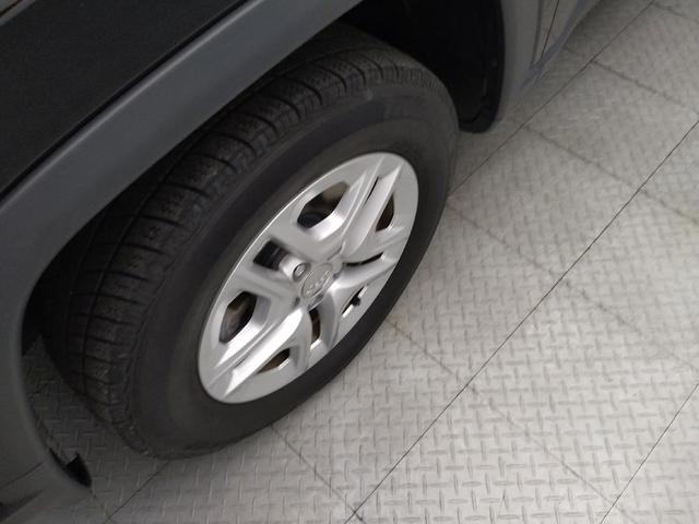 Photo of 2018 Diamond Black Crystal Pearlcoat Jeep Compass