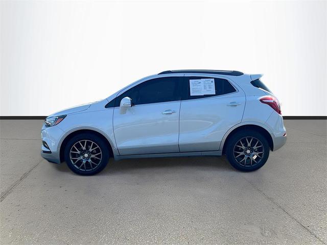 Photo of 2019 White Frost Tricoat Buick Encore
