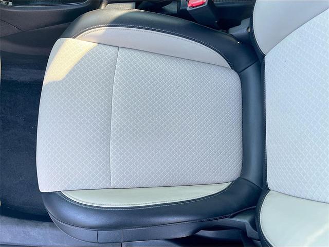 Photo of 2019 White Frost Tricoat Buick Encore