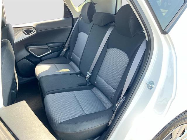Photo of 2023 Snow White Pearl Kia Soul